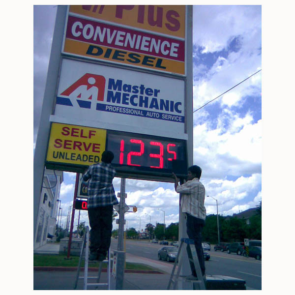 Hidly LED Oil Price Signs in Vancouver